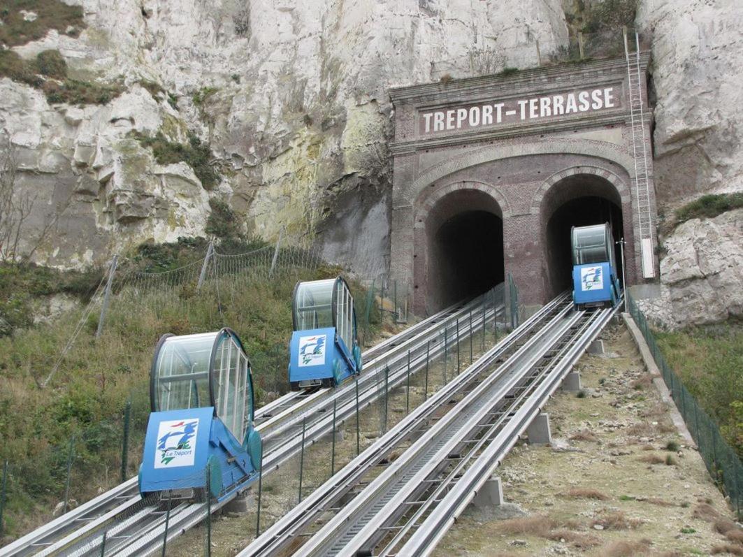 La Verriere. Les Locations Isahora C'Est Aussi Plusieurs Appart' De Standing A 2 Pas Du Chateau D'Eu, Des Falaises Du Treport, De Mers Les Bains Et Aux Portes De La Baie De Somme Eu (Seine-Maritime) Exterior foto